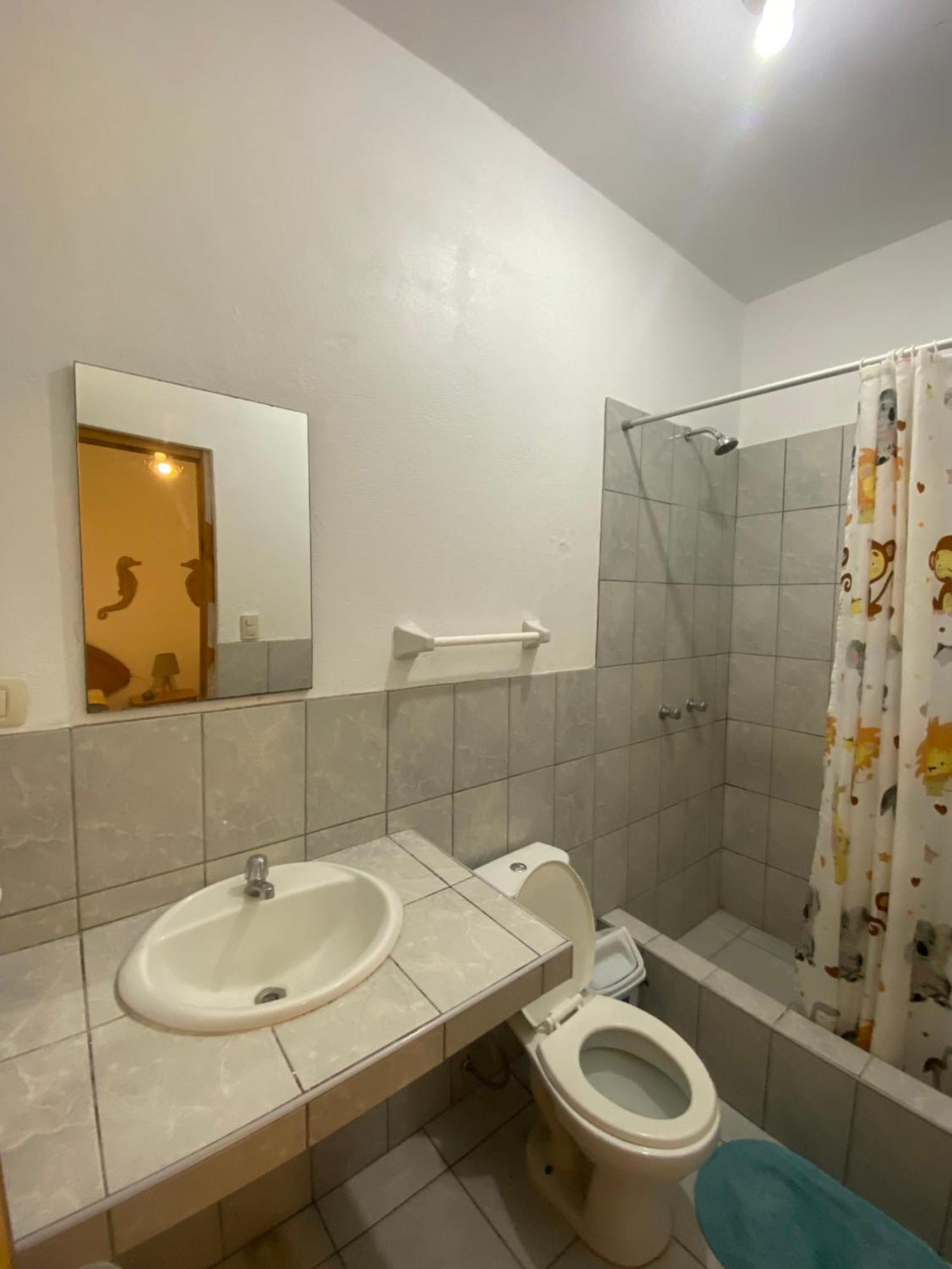 Ravenala Paracas Hostel Екстериор снимка