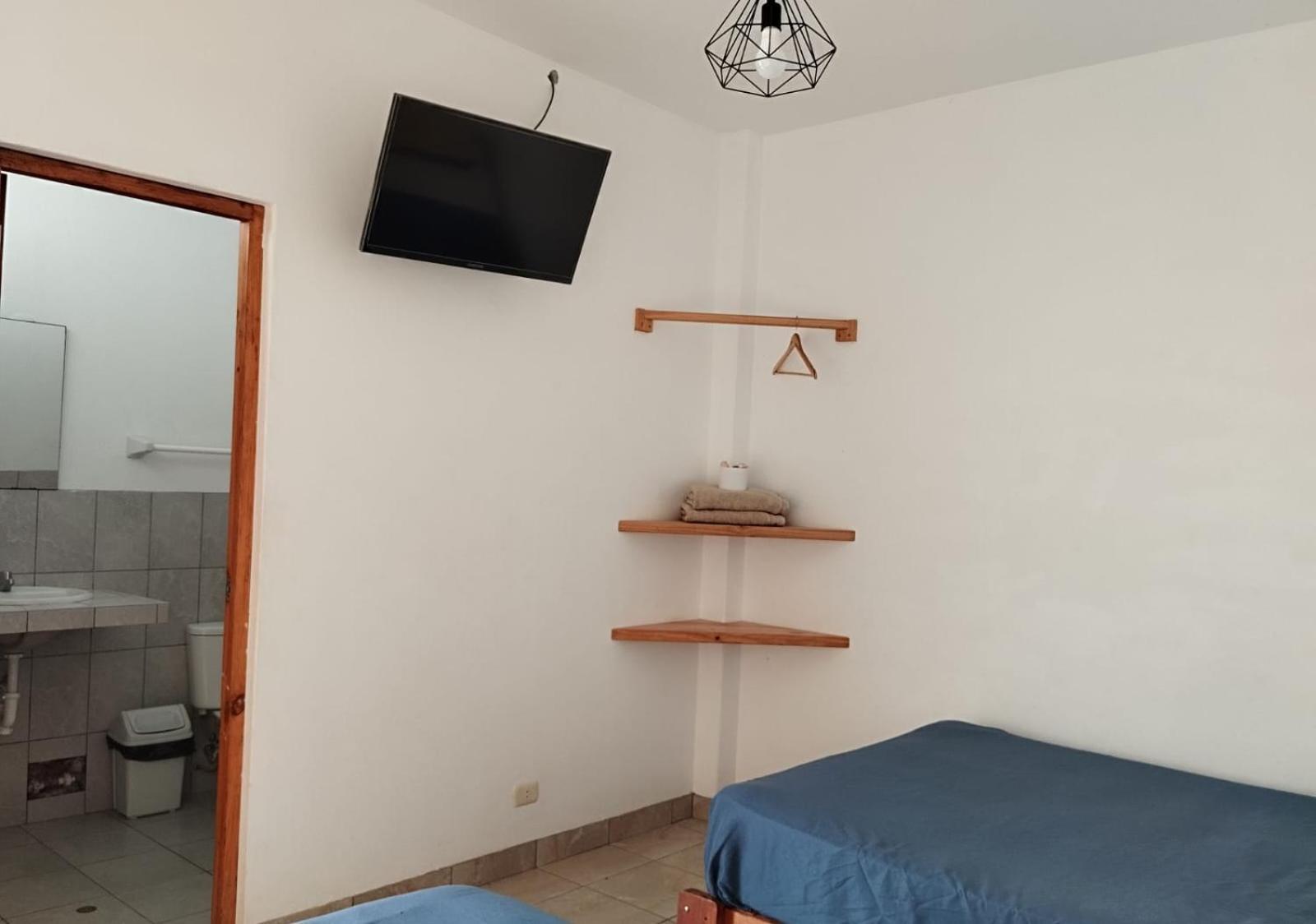 Ravenala Paracas Hostel Екстериор снимка
